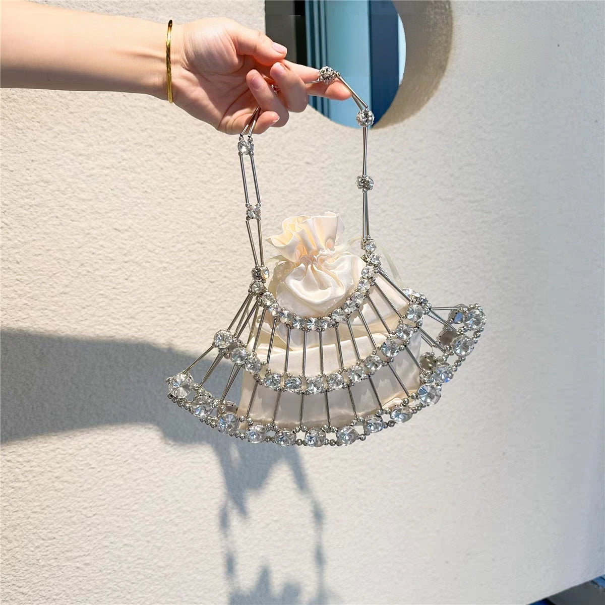 European & American Style Gold Vintage Diamond-Trimmed Metal-Woven Hollow-Out Women's Mini Handheld Evening Bag