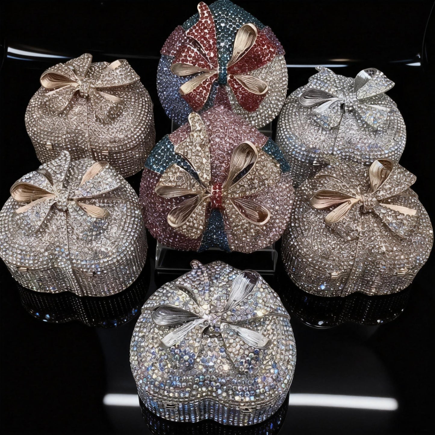 Evening Bow Clutch with Rhinestones in Heart-Shaped Gift Box for Banquets