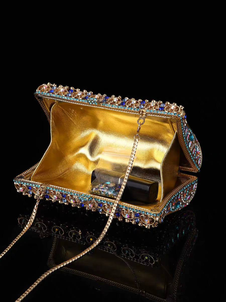 Fish scale banquet bag with hollow metal inlaid with diamond