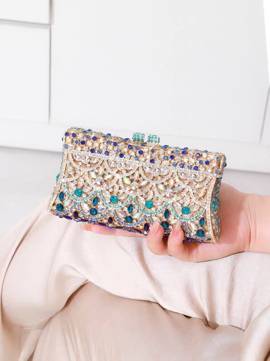 Fish scale banquet bag with hollow metal inlaid with diamond