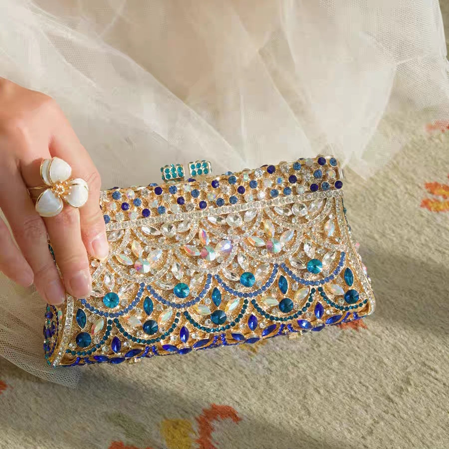 Fish scale banquet bag with hollow metal inlaid with diamond