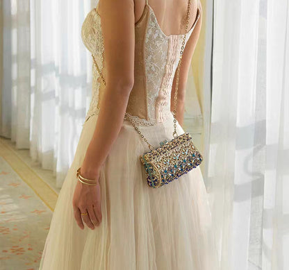 Fish scale banquet bag with hollow metal inlaid with diamond