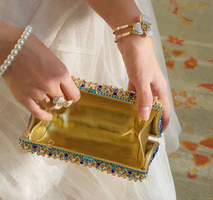 Fish scale banquet bag with hollow metal inlaid with diamond