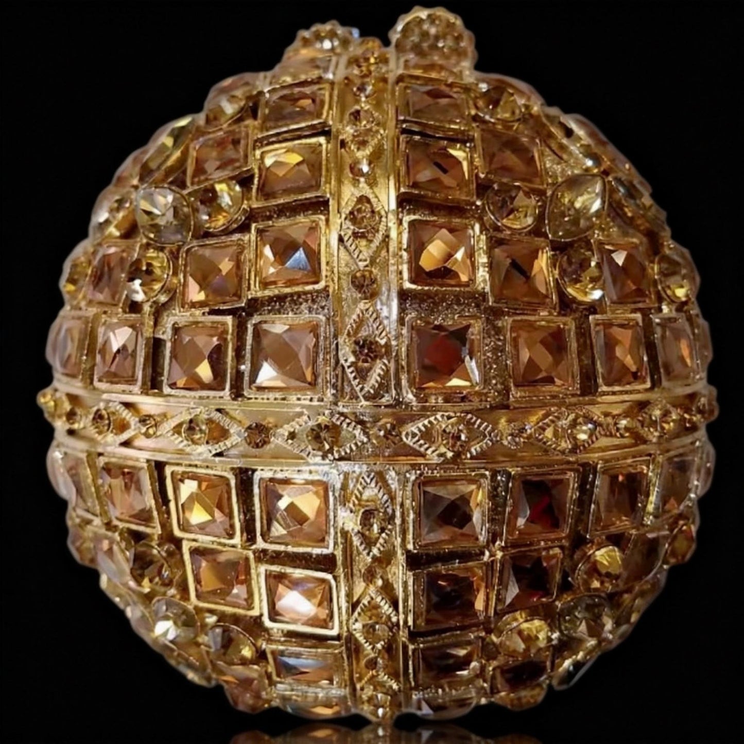 Hollow-Out Crystal-Embellished Round Evening Clutch in Iridescent Colors