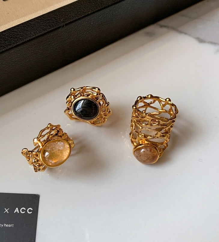 Original Hollow-Out Lace Wide Band Ring with Natural Stone