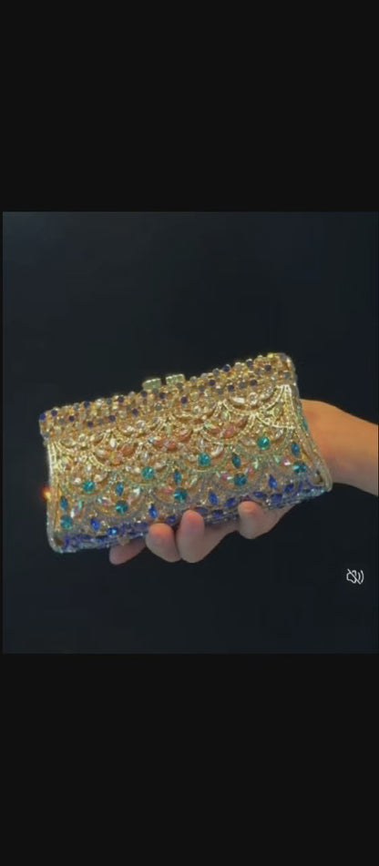 Fish scale banquet bag with hollow metal inlaid with diamond