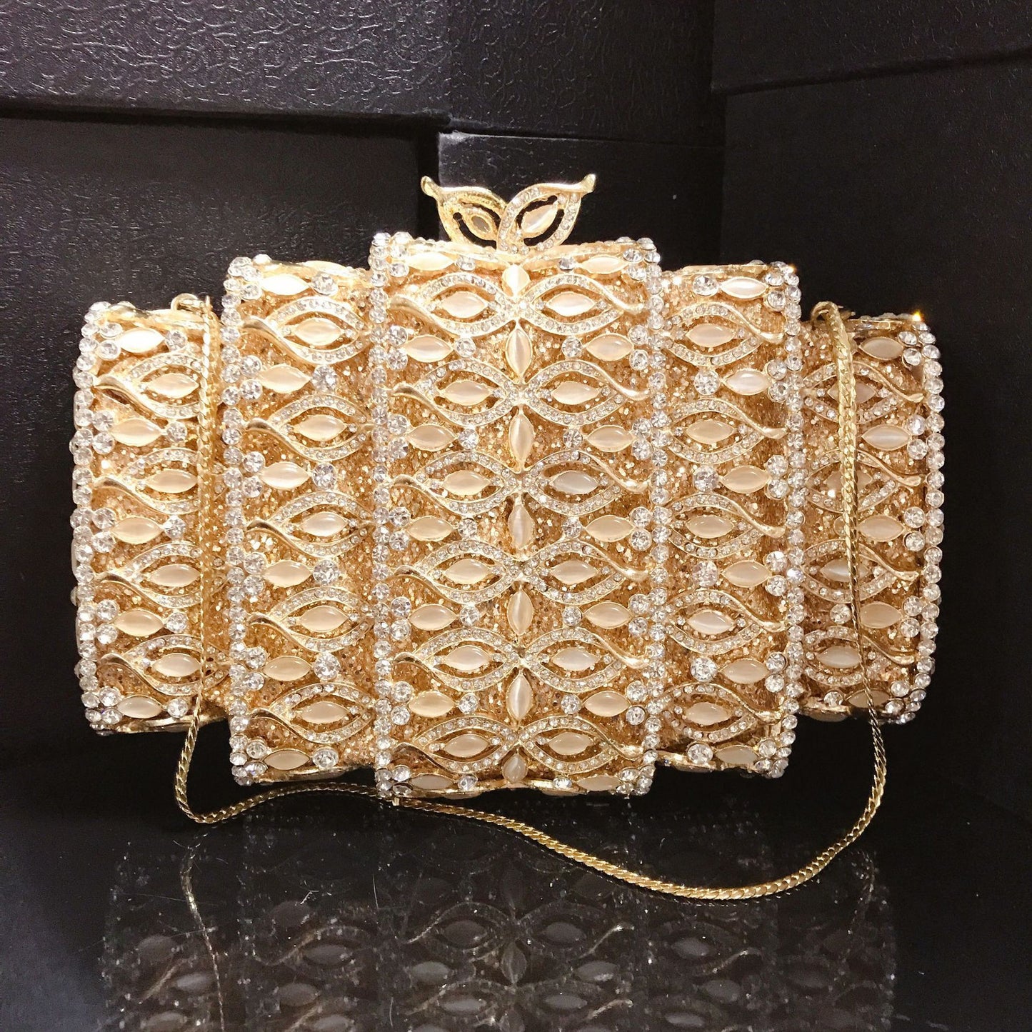 MRY · Three dimensional bag locking small square bag